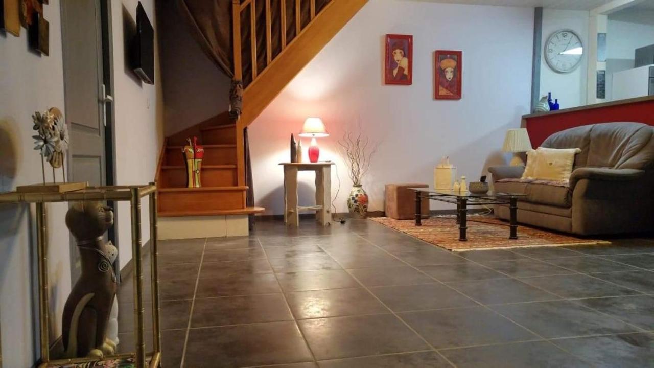 Mirabelle Appartement Jonzac Buitenkant foto